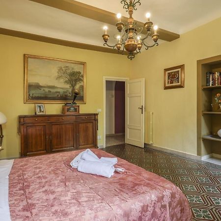 לוקה Rooms Corte Delle Uova Centro Storico Piazza San Michele מראה חיצוני תמונה